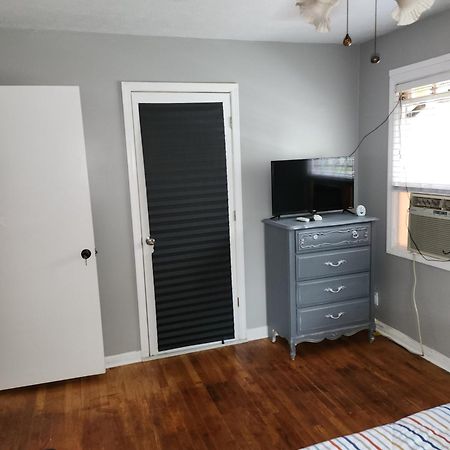 Quiet Comfort Room Near Shopping And Attractions Файетвил Екстериор снимка